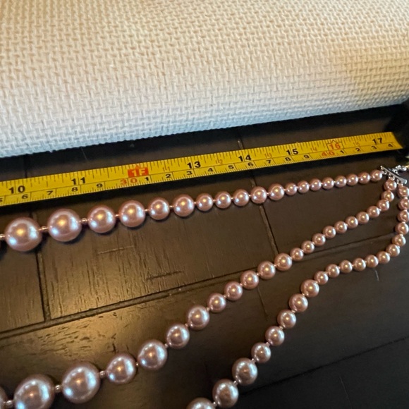 NWOT Imitation Pearl Three Row Collar Necklace - Picture 6 of 7